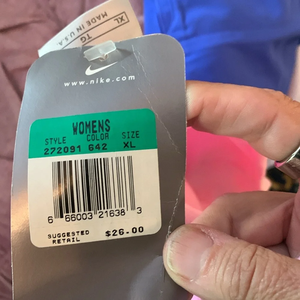 Nike tennis top. NWT.‎ Retail 26